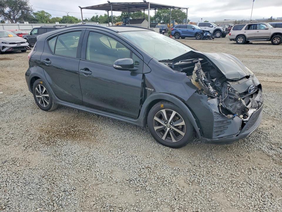 Продаж на аукціоні авто 2018 Toyota Prius C, vin: JTDKDTB34J1605141, номер лоту: 69202656