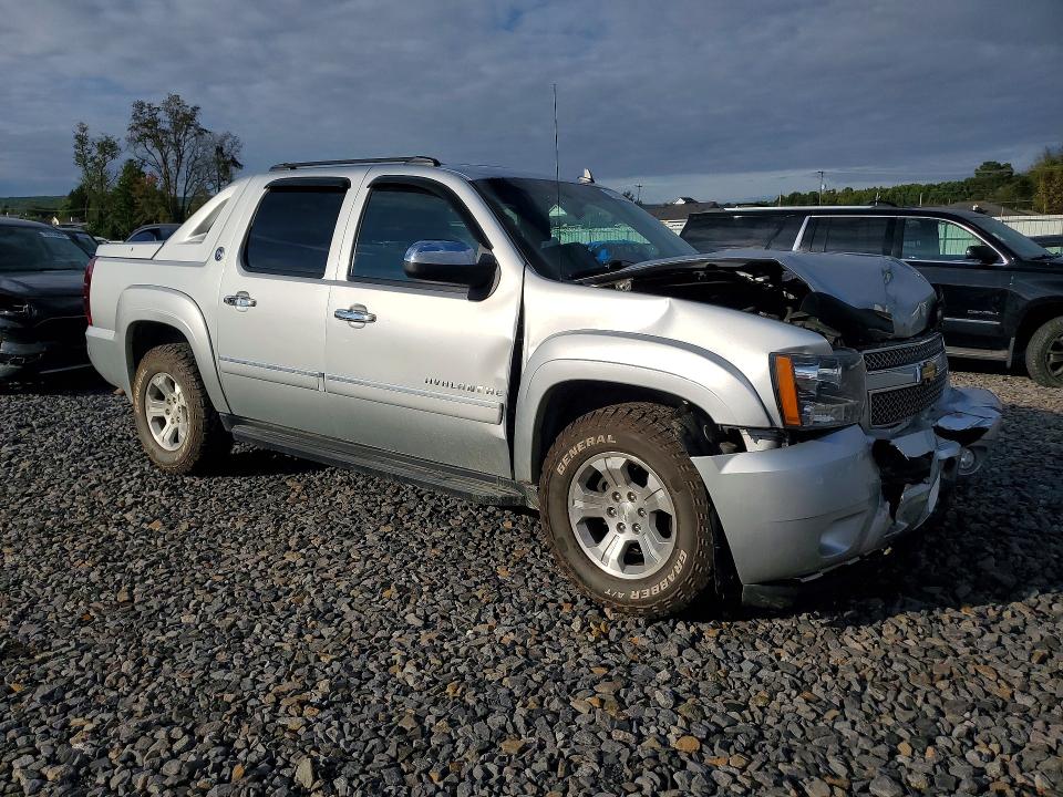 70233506 :رقم المزاد ، 3GNTKGE71DG358707 vin ، 2013 Chevrolet Avalanche مزاد بيع