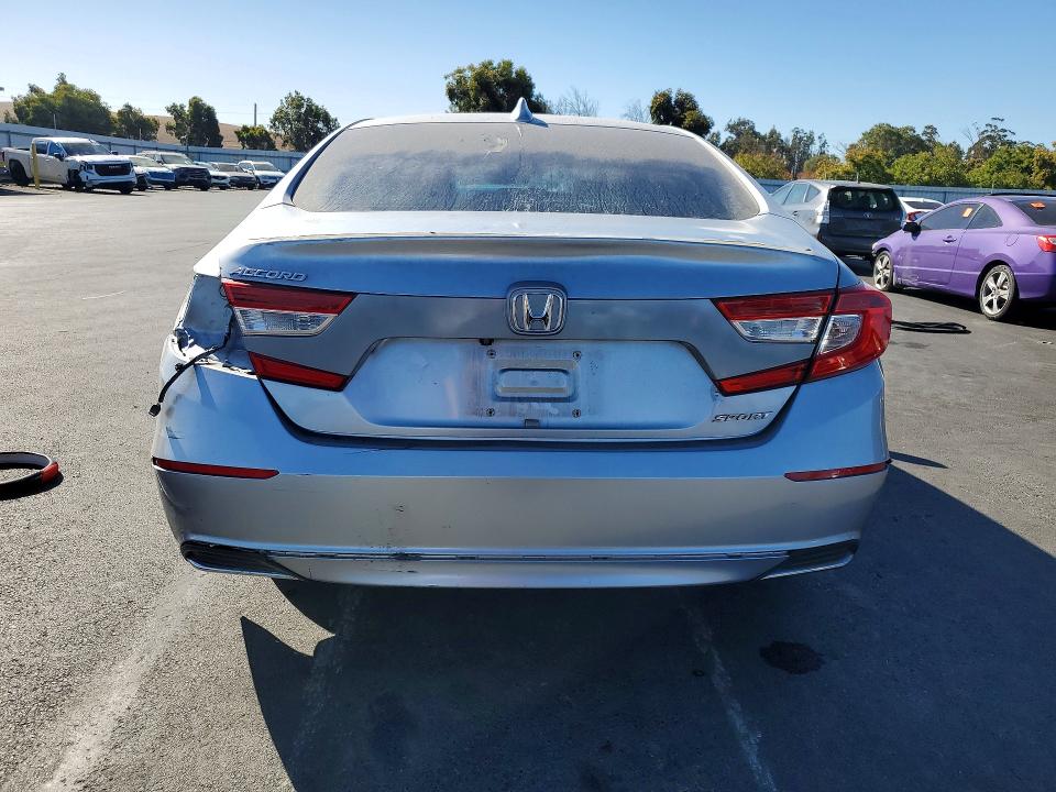 2018 Honda Accord მანქანა იყიდება აუქციონზე, vin: 1HGCV1F55JA008616, აუქციონის ნომერი: 70676026