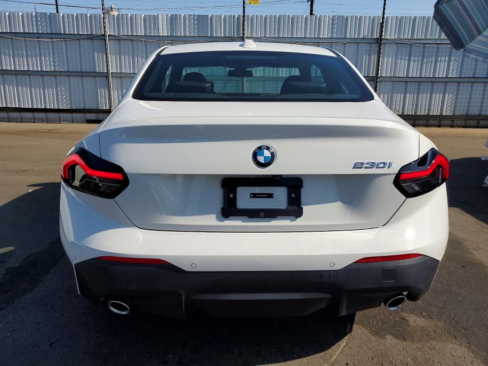 2026 Bmw 230i მანქანა იყიდება აუქციონზე, vin: 3MW23CM03T8G18318, აუქციონის ნომერი: 69450846