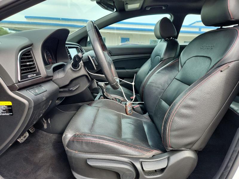 2017 Hyundai Elantra მანქანა იყიდება აუქციონზე, vin: KMHD04LB9HU318494, აუქციონის ნომერი: 71009516