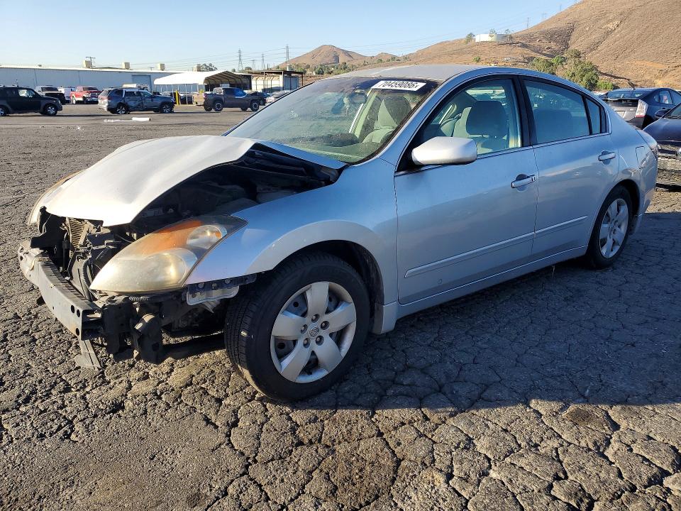 2007 Nissan Altima მანქანა იყიდება აუქციონზე, vin: 1N4AL21E77N404322, აუქციონის ნომერი: 70459086