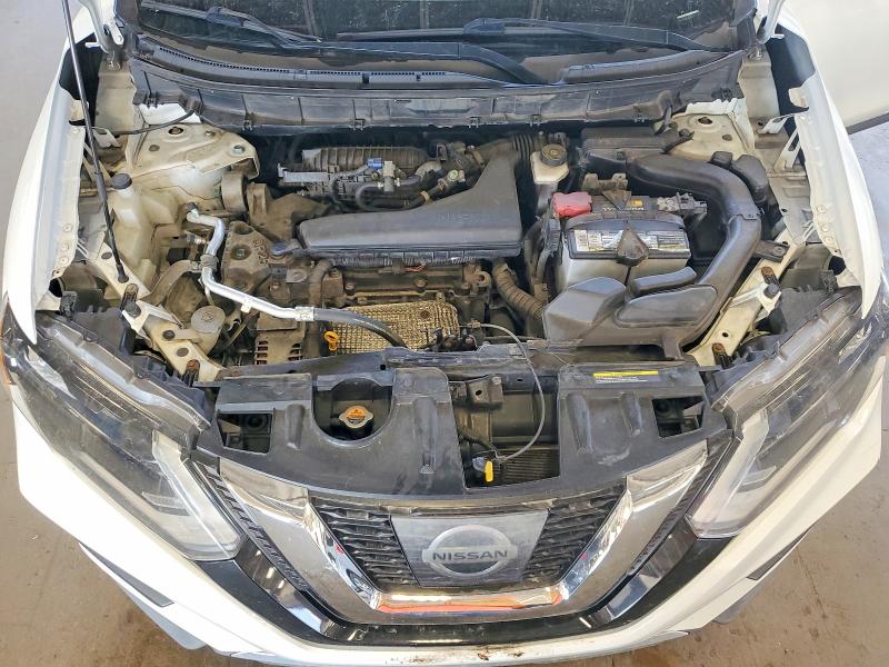 64813646 :رقم المزاد ، KNMAT2MV8HP587290 vin ، 2017 Nissan Rogue مزاد بيع