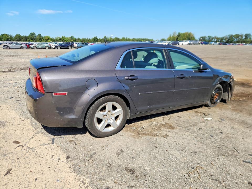 67887606 :رقم المزاد ، 1G1ZB5E13BF215901 vin ، 2011 Chevrolet Malibu مزاد بيع