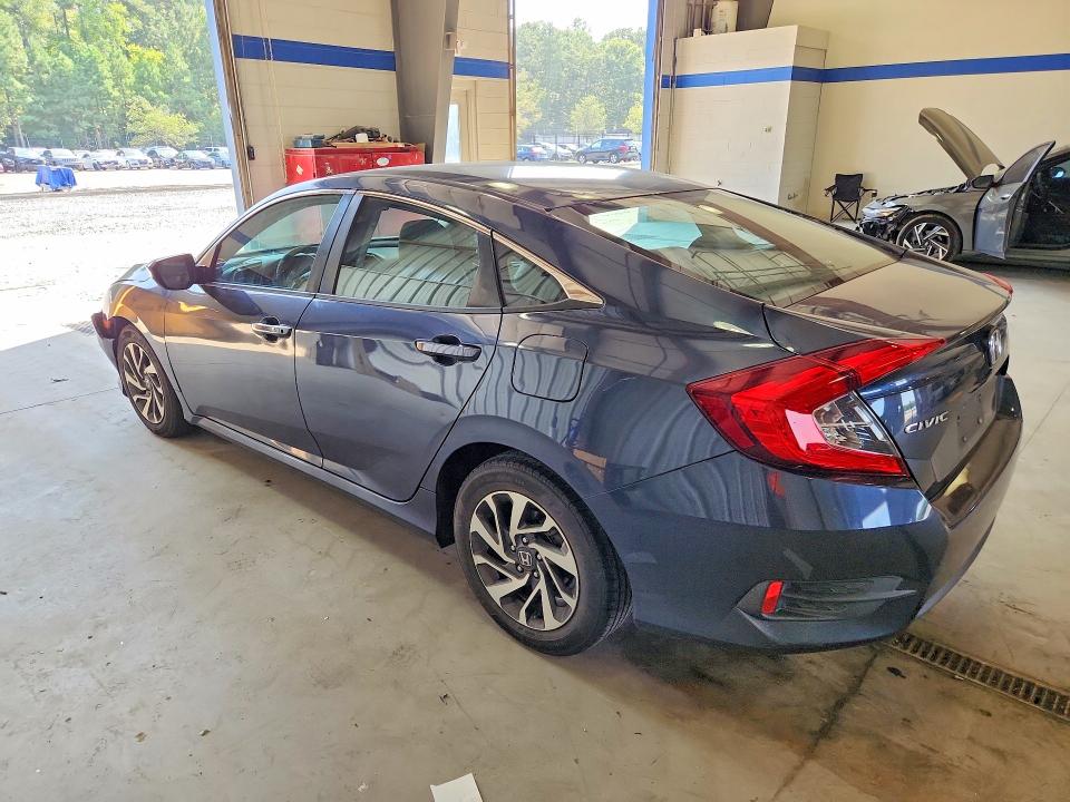 67549836 :رقم المزاد ، 19XFC2F75GE053926 vin ، 2016 Honda Civic مزاد بيع