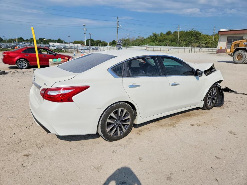 2016 Nissan Altima მანქანა იყიდება აუქციონზე, vin: 1N4AL3APXGC166193, აუქციონის ნომერი: 68063626