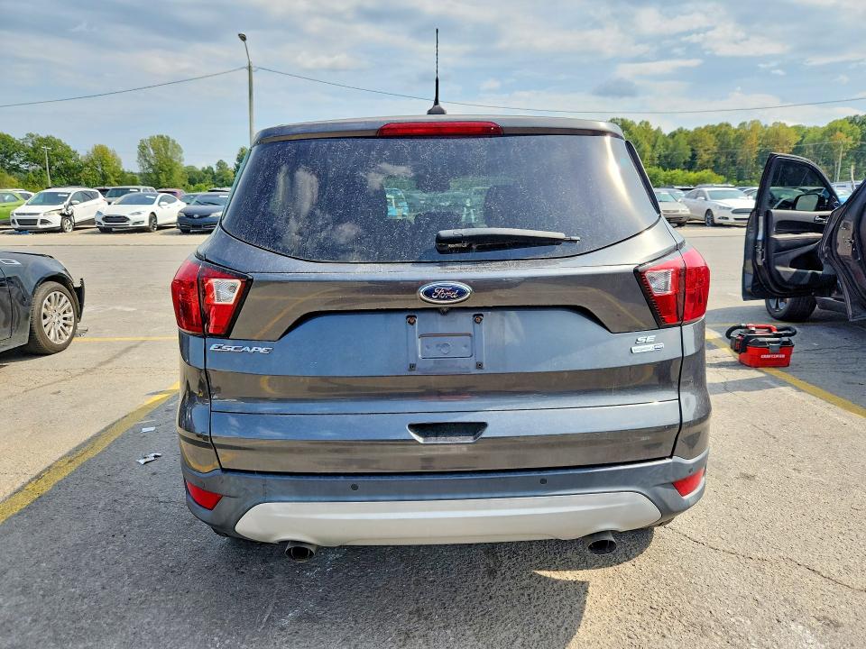 68476836 :رقم المزاد ، 1FMCU9GD2KUC34310 vin ، 2019 Ford Escape مزاد بيع