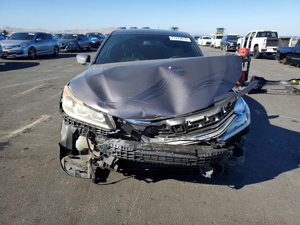 Aukcja sprzedaży 2017 Honda Accord, vin: 1HGCR2F10HA182191, numer aukcji: 71223616