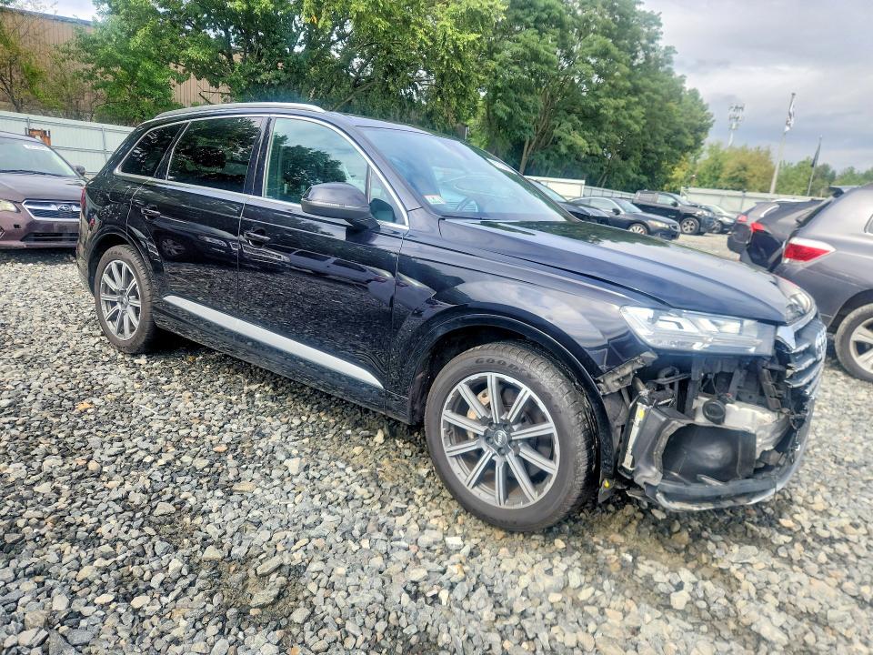 Продаж на аукціоні авто 2017 Audi Q7, vin: WA1LAAF76HD004704, номер лоту: 67713096