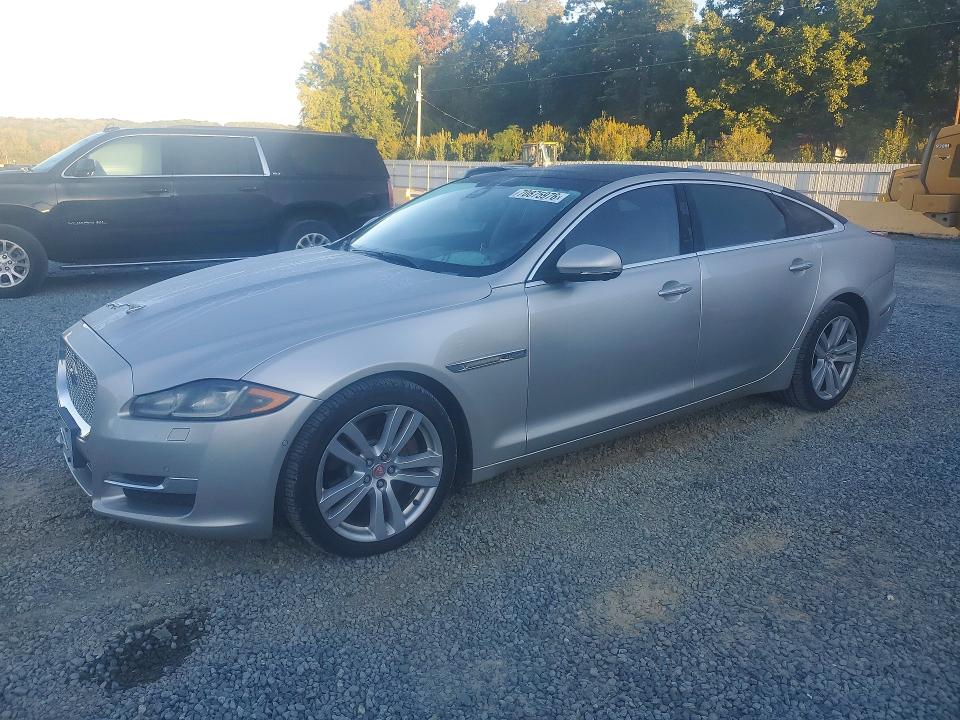 70875976 :رقم المزاد ، SAJWA2G72G8V96327 vin ، 2016 Jaguar Xjl مزاد بيع