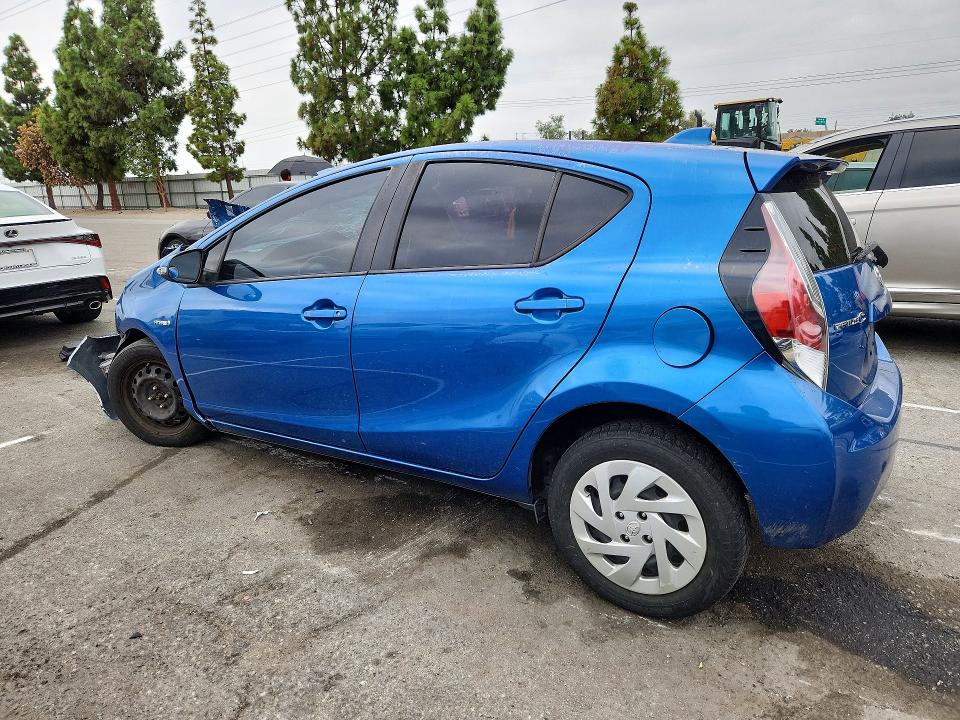 Продажа на аукционе авто 2016 Toyota Prius C, vin: JTDKDTB33G1589362, номер лота: 68642626