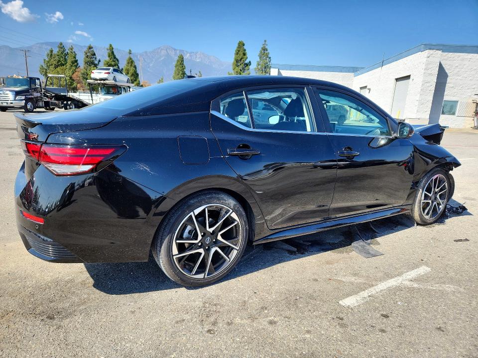 70105286 :رقم المزاد ، 3N1AB8DV2SY415996 vin ، 2025 Nissan Sentra مزاد بيع