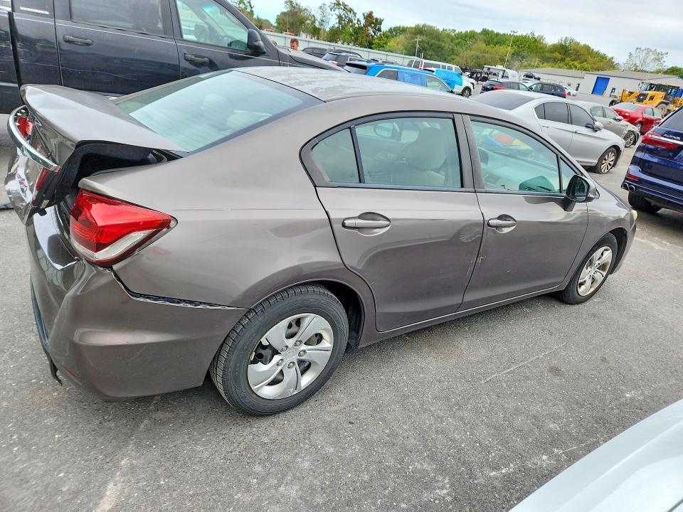 Продажа на аукционе авто 2013 Honda Civic, vin: 2HGFB2F57DH572205, номер лота: 70312346
