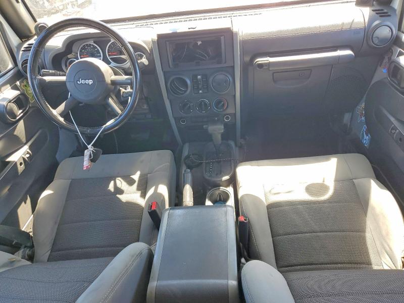 2010 Jeep Wrangler Unlimited მანქანა იყიდება აუქციონზე, vin: 1J4BB3H18AL136310, აუქციონის ნომერი: 67640186