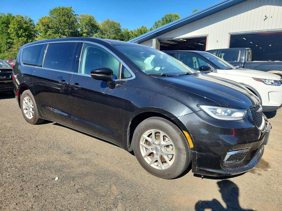 Продаж на аукціоні авто 2023 Chrysler Pacifica, vin: 2C4RC1BG8PR627530, номер лоту: 68140676