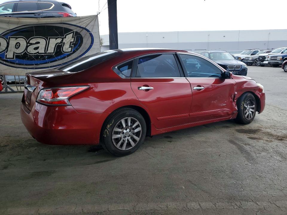 2015 Nissan Altima მანქანა იყიდება აუქციონზე, vin: 1N4AL3AP0FC499291, აუქციონის ნომერი: 67508496