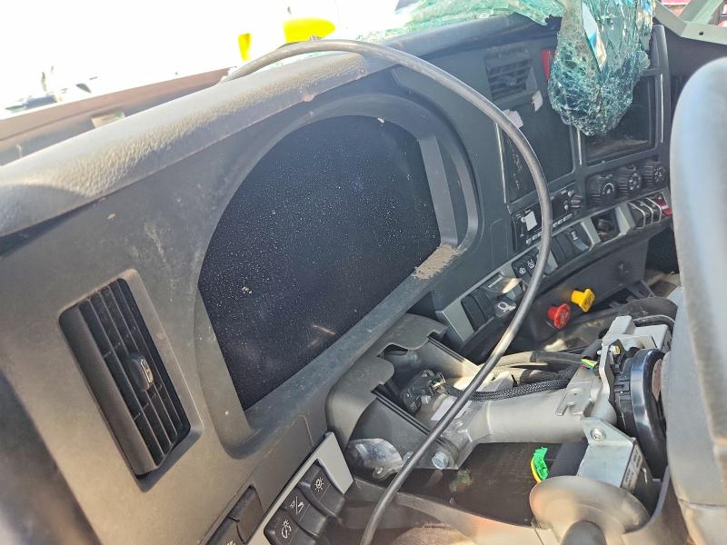 67725616 :رقم المزاد ، 1XKYD49XXSJ173279 vin ، 2025 Kenworth T680 مزاد بيع