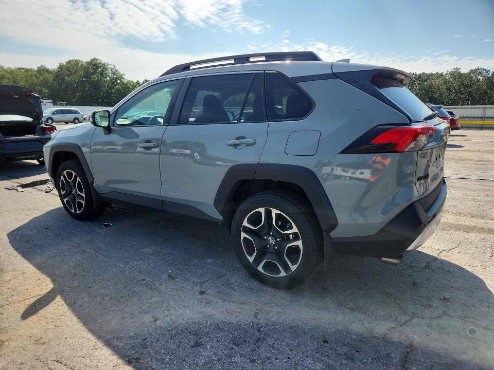 Продажа на аукционе авто 2020 Toyota Rav4, vin: 2T3J1RFV1LC110307, номер лота: 67525836