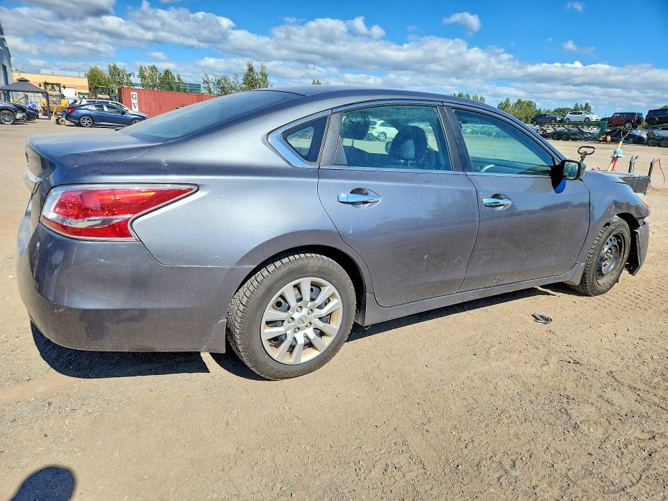 2015 Nissan Altima მანქანა იყიდება აუქციონზე, vin: 1N4AL3AP5FN312521, აუქციონის ნომერი: 69929456