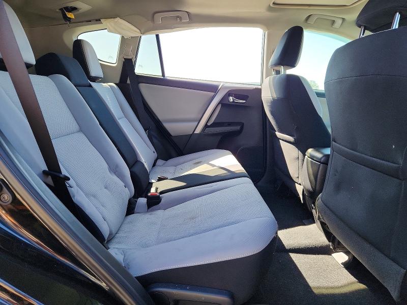 Продаж на аукціоні авто 2018 Toyota Rav4, vin: 2T3RFREV0JW825435, номер лоту: 68788716