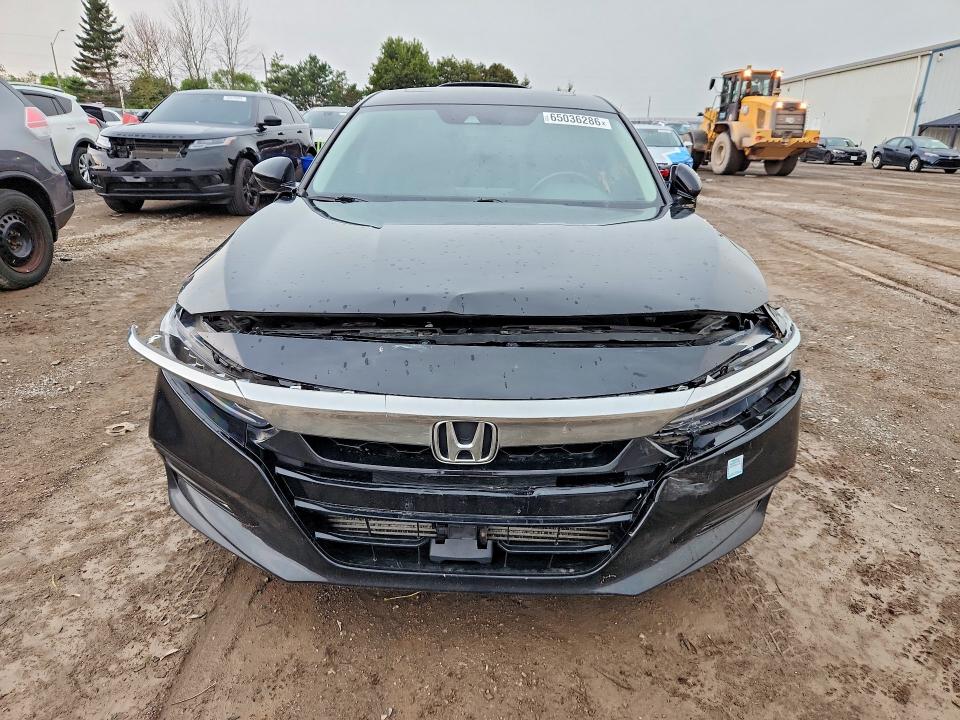 65036286 :رقم المزاد ، 1HGCV1F5XJA806612 vin ، 2018 Honda Accord مزاد بيع