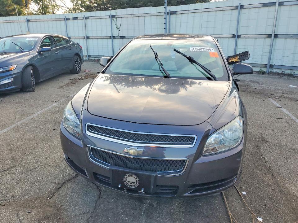 68002086 :رقم المزاد ، 1G1ZB5E17BF102291 vin ، 2011 Chevrolet Malibu مزاد بيع