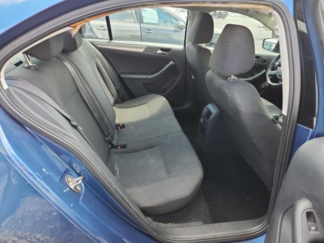 68177556 :رقم المزاد ، 3VWD17AJ8FM239801 vin ، 2015 Volkswagen Jetta مزاد بيع
