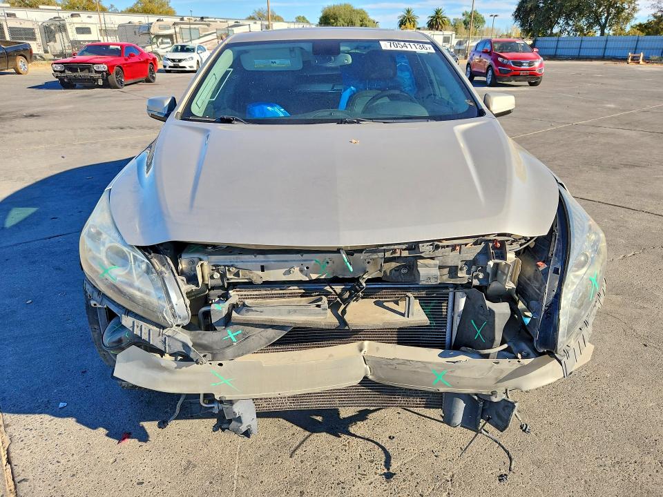 2014 Chevrolet Malibu მანქანა იყიდება აუქციონზე, vin: 1G11H5SL3EF279717, აუქციონის ნომერი: 70541136