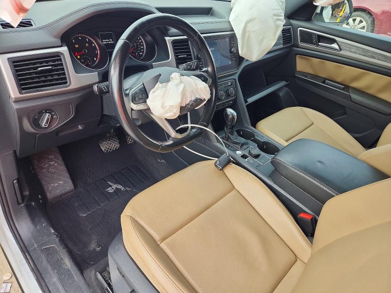 69412086 :رقم المزاد ، 1V26E2CA5LC220408 vin ، 2020 Volkswagen Atlas Cross Sport مزاد بيع
