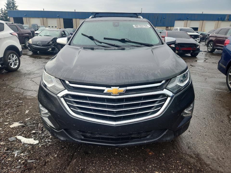 2018 Chevrolet Equinox მანქანა იყიდება აუქციონზე, vin: 2GNAXWEX4J6317983, აუქციონის ნომერი: 69103766
