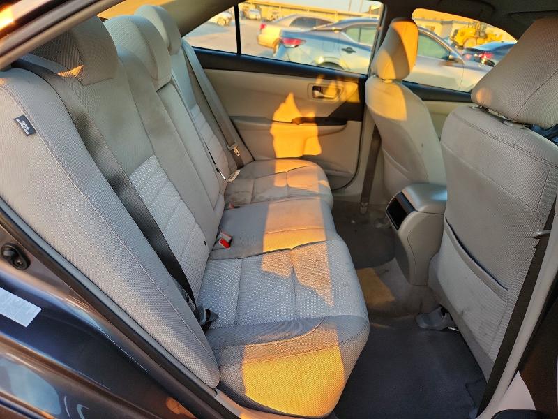 70355286 :رقم المزاد ، 4T4BF1FKXGR530521 vin ، 2016 Toyota Camry مزاد بيع