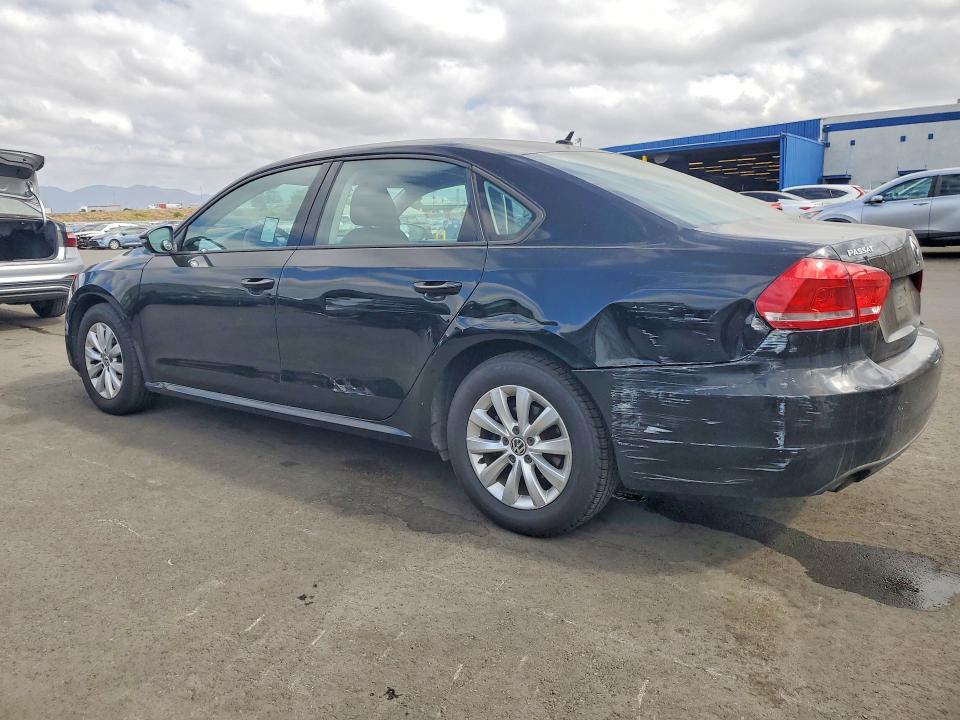 68890636 :رقم المزاد ، 1VWAP7A39CC081453 vin ، 2012 Volkswagen Passat مزاد بيع