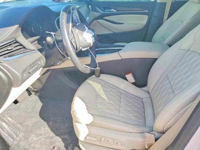 71113686 :رقم المزاد ، 5GAERDKW3PJ135127 vin ، 2023 Buick Enclave مزاد بيع