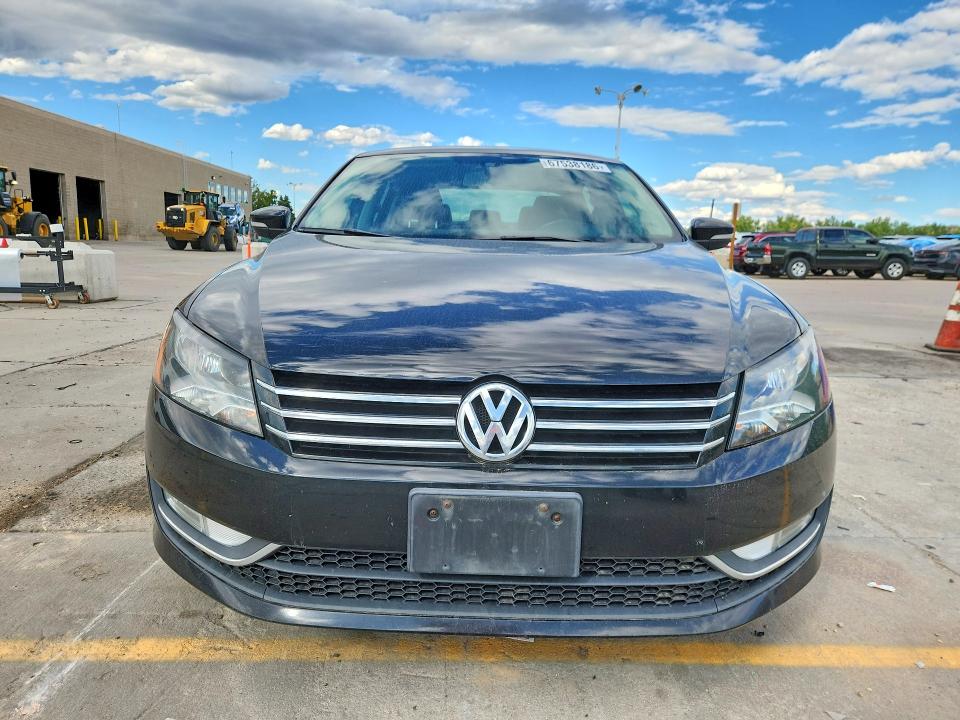 Продажа на аукционе авто 2015 Volkswagen Passat, vin: 1VWAT7A32FC111621, номер лота: 67538186