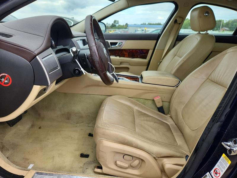 70707266 :رقم المزاد ، SAJWA0FB9BLS07120 vin ، 2011 Jaguar Xf مزاد بيع