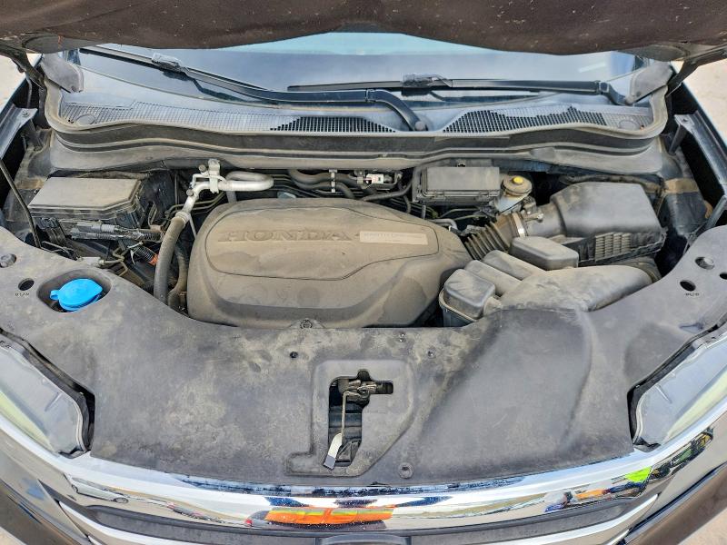 69166176 :رقم المزاد ، 5FNYF6H56JB038338 vin ، 2018 Honda Pilot مزاد بيع