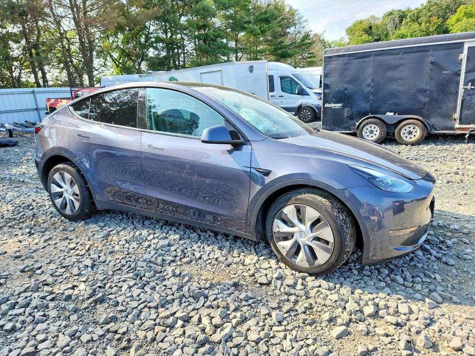 68700736 :رقم المزاد ، 7SAYGAEE4PF844193 vin ، 2023 Tesla Model Y مزاد بيع