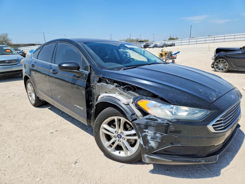68675566 :رقم المزاد ، 3FA6P0LU5JR274435 vin ، 2018 Ford Fusion مزاد بيع
