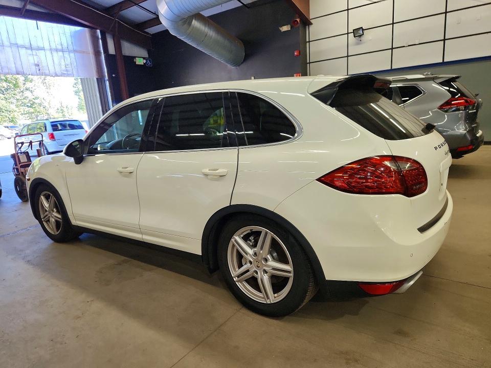 70686746 :رقم المزاد ، WP1AB2A23CLA44859 vin ، 2012 Porsche Cayenne مزاد بيع