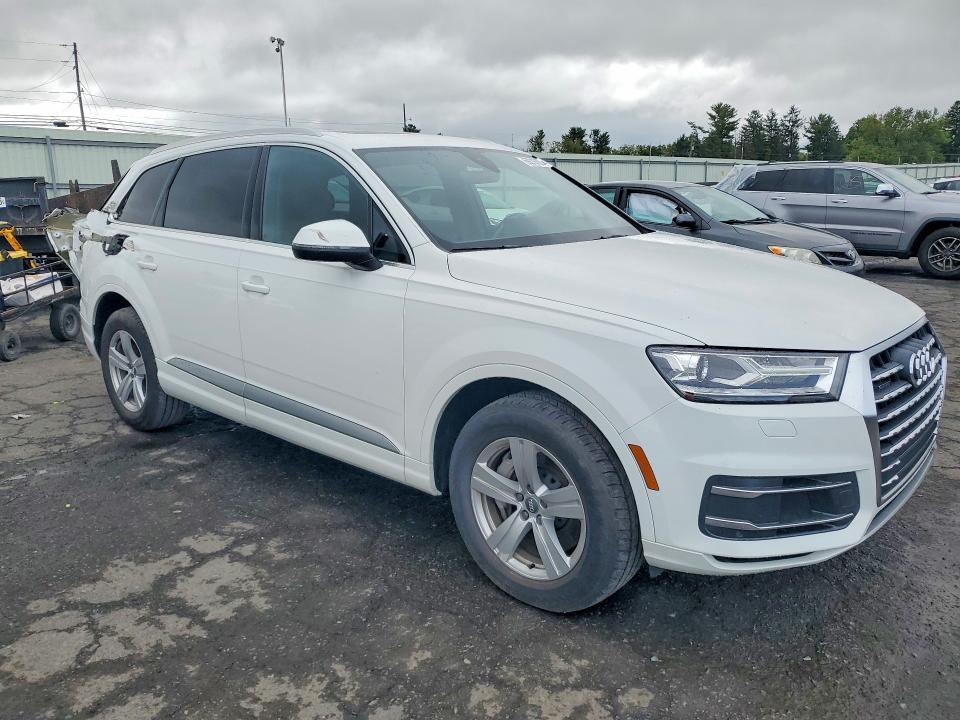 Продажа на аукционе авто 2018 Audi Q7, vin: WA1LHAF76JD030625, номер лота: 69216726