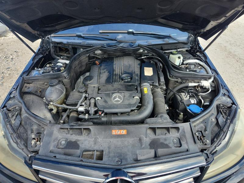 68372596 :رقم المزاد ، WDDGF4HB7EA942628 vin ، 2014 Mercedes-benz C مزاد بيع