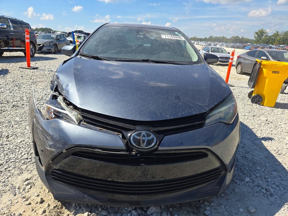 2017 Toyota Corolla მანქანა იყიდება აუქციონზე, vin: 5YFBURHE7HP716901, აუქციონის ნომერი: 71169446