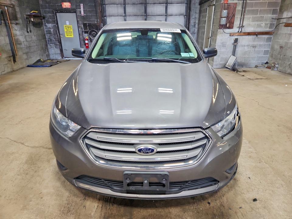 Продажа на аукционе авто 2013 Ford Taurus, vin: 1FAHP2D84DG156135, номер лота: 69068936