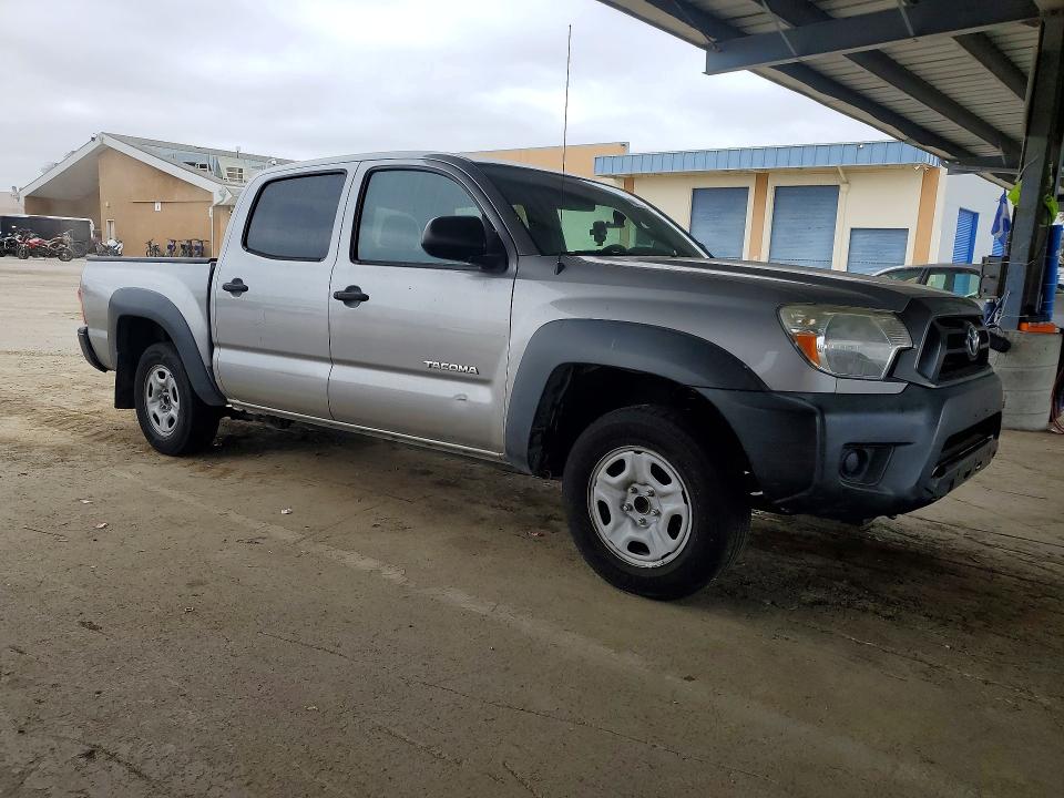 Продажа на аукционе авто 2015 Toyota Tacoma, vin: 5TFJX4CN2FX055838, номер лота: 70161596