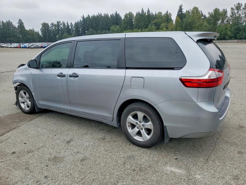 69743756 :رقم المزاد ، 5TDZZ3DC6HS884781 vin ، 2017 Toyota Sienna مزاد بيع