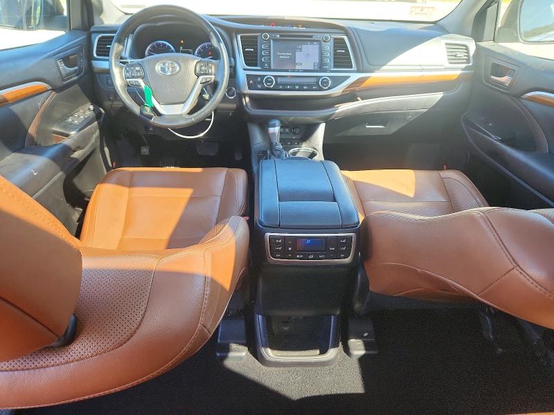 Продажа на аукционе авто 2018 Toyota Highlander, vin: 5TDDZRFH4JS843965, номер лота: 68138096