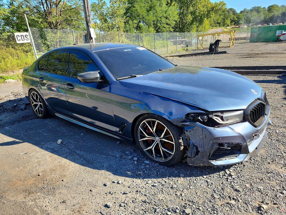 68837476 :رقم المزاد ، WBA13BK03PCM16571 vin ، 2023 Bmw M550xi مزاد بيع
