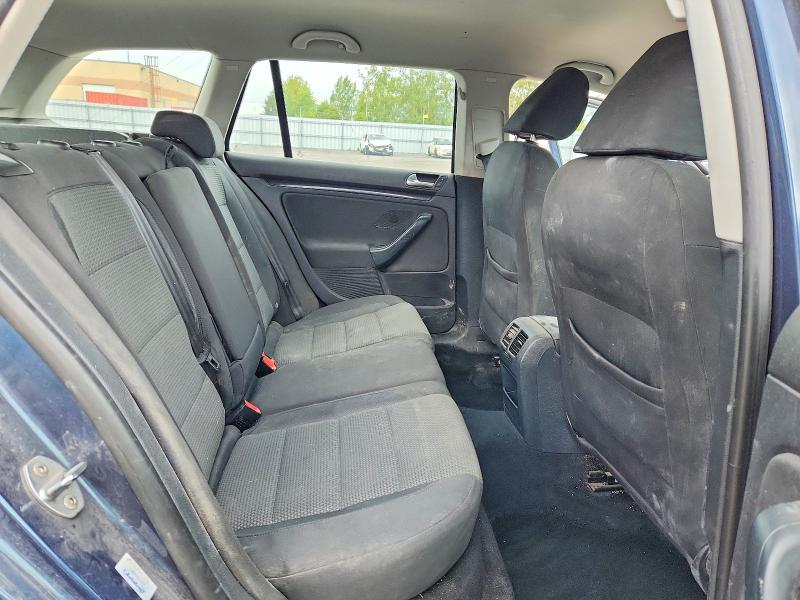 63474166 :رقم المزاد ، 3VWKX7AJ8AM611894 vin ، 2010 Volkswagen Jetta مزاد بيع