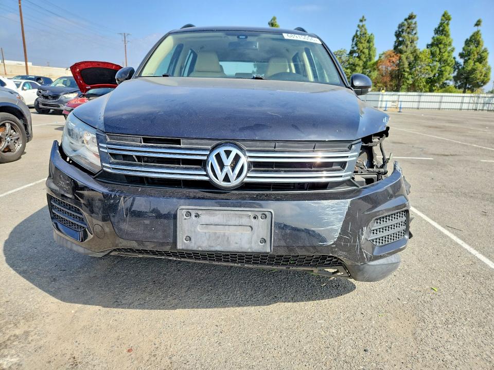 Продажа на аукционе авто 2016 Volkswagen Tiguan, vin: WVGAV7AX8GW591689, номер лота: 68915006