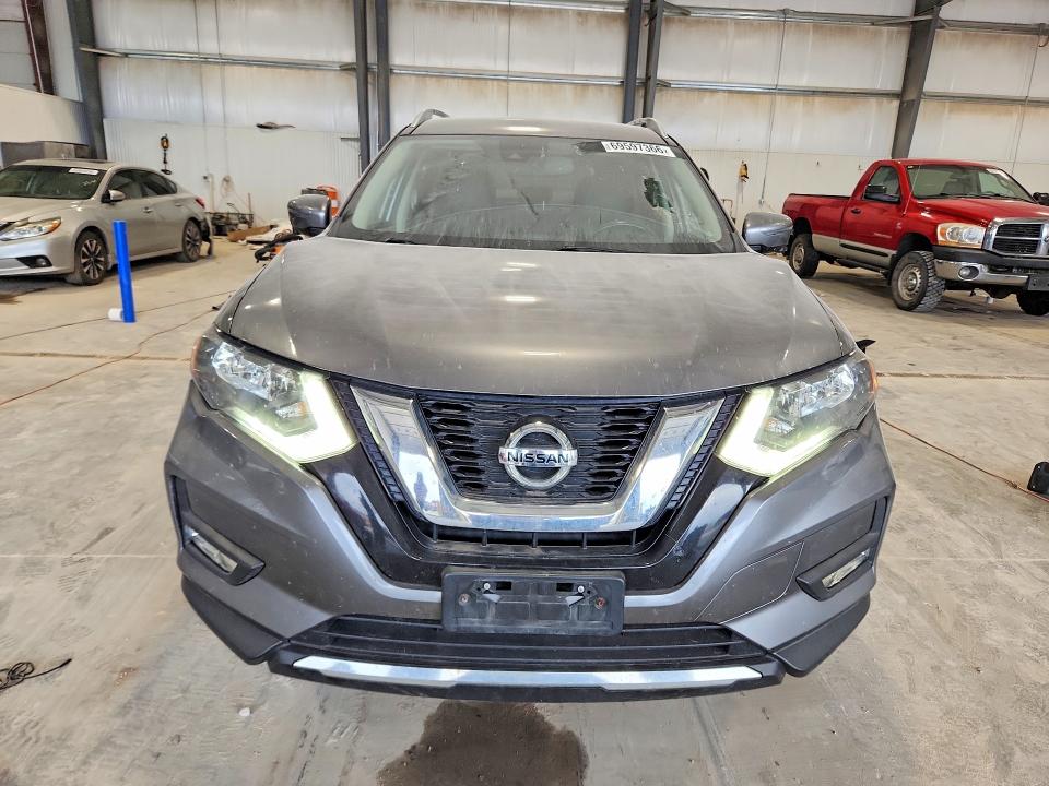 Продаж на аукціоні авто 2017 Nissan Rogue, vin: JN8AT2MV1HW024057, номер лоту: 69597366